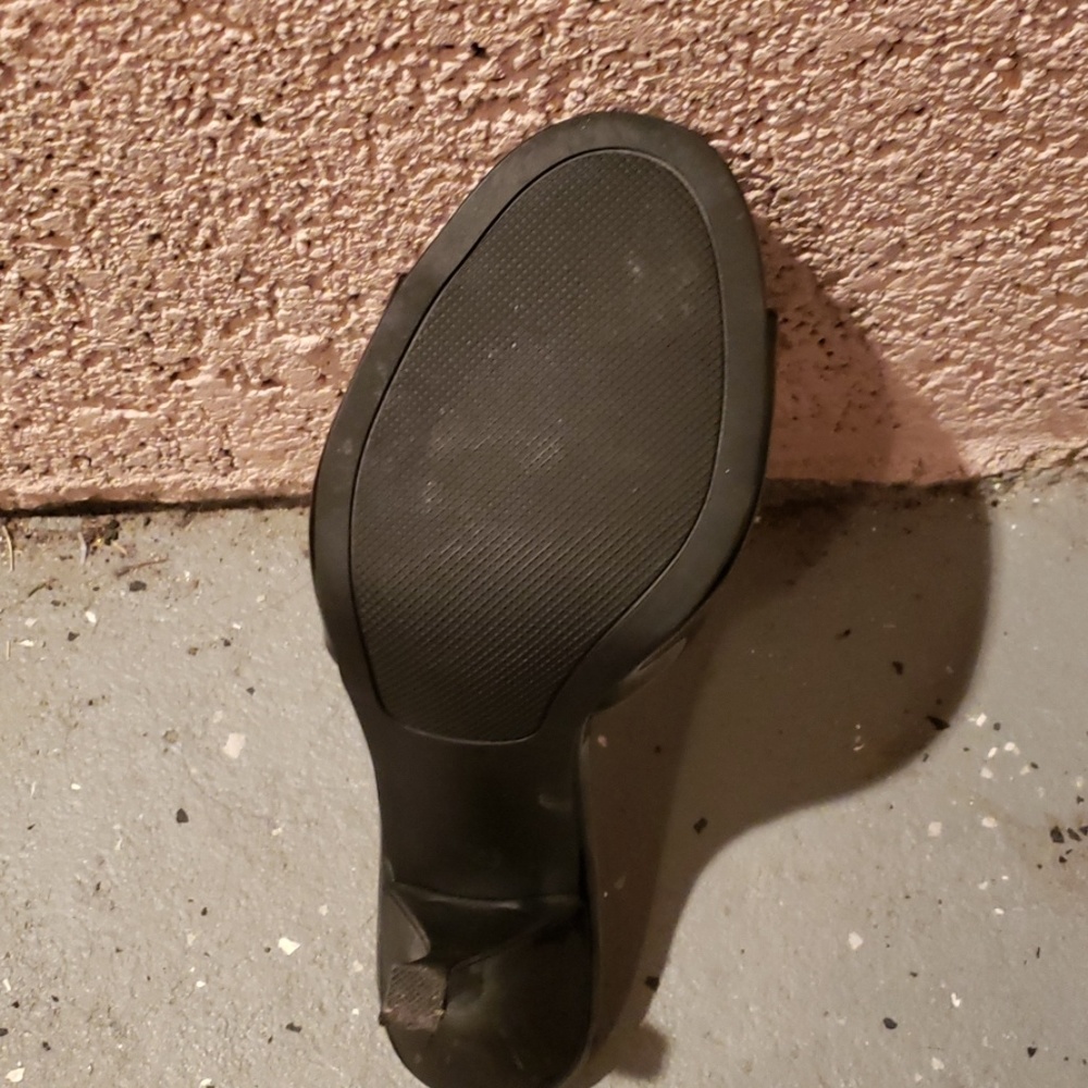Slip ons - Picture 3 of 3